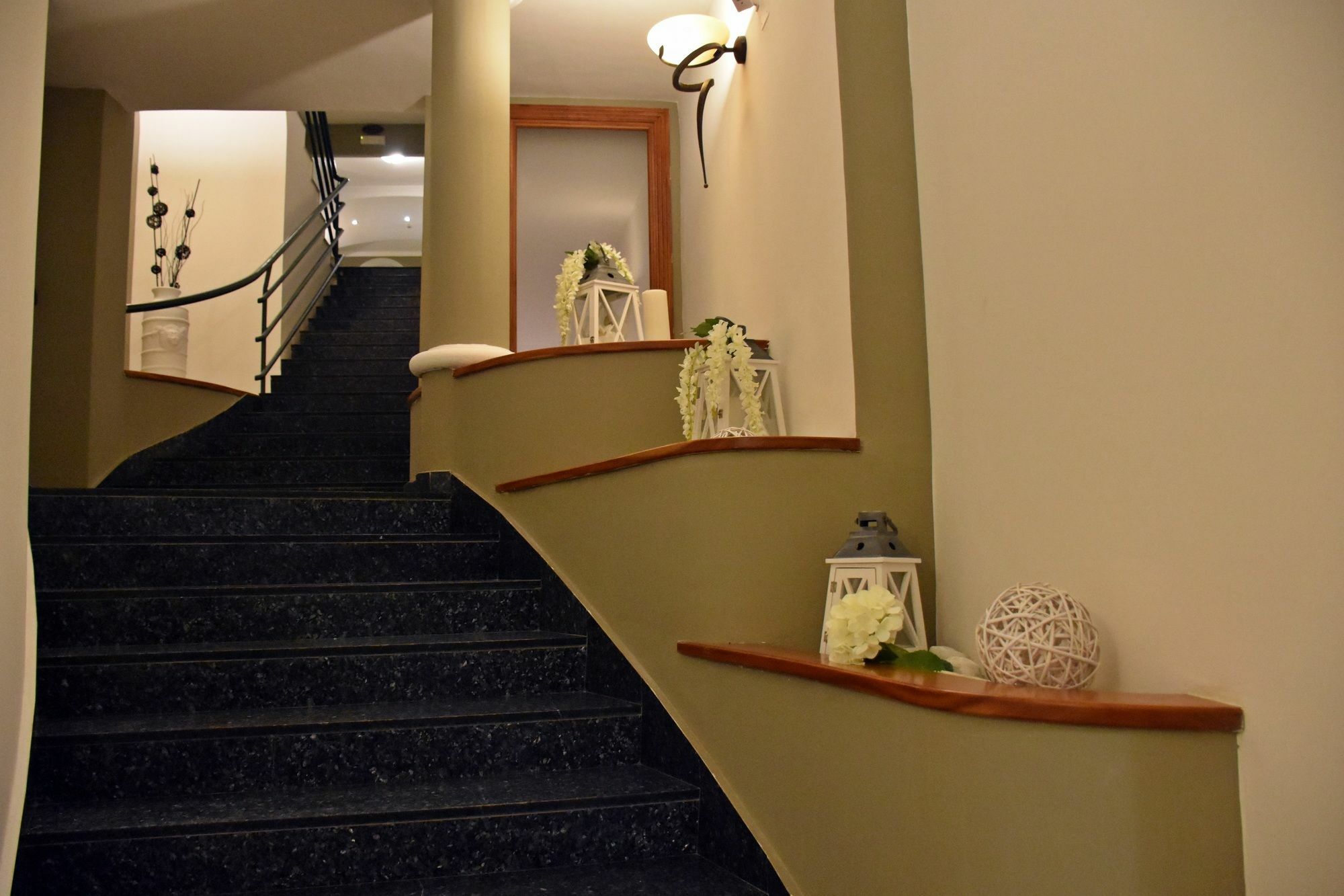 Hotel Joy กัสเตลโวลตูร์โน ภายนอก รูปภาพ
